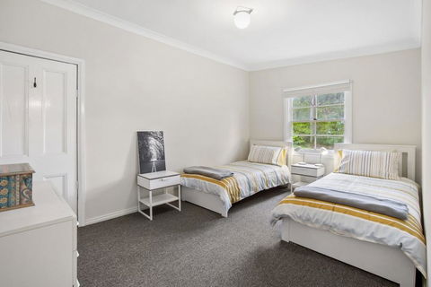 THE TEACHERS COTTAGE - Tourism Noosa 2