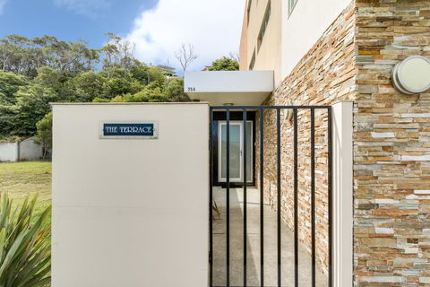 The Terrace - Tourism Noosa 1