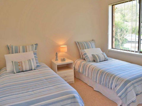 The Verandah', 9 Hanson Avenue - Fantastic Child Friendly Home - Tourism Noosa 3