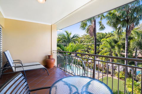 The York Beachfront Holiday Apartments - Tourism Noosa 2