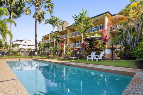The York Beachfront Holiday Apartments - Tourism Noosa 0