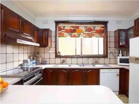 Thomastown Antique House En-suite Room - Tourism Noosa 2