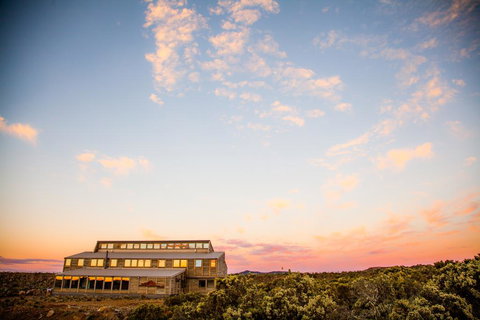 Thousand Lakes Lodge - Tourism Noosa 0