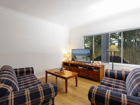 Three Bedroom Townhouse - Tourism Noosa 0