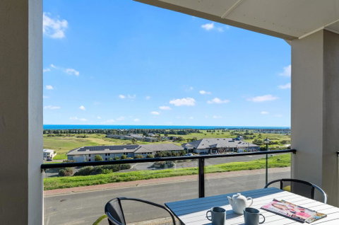 Ticky's Dream - 18 Turnberry Drive - Tourism Noosa 0
