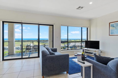 Ticky's Dream - 18 Turnberry Drive - Tourism Noosa 2