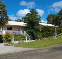 Tinaroo Sunset Retreat - Tourism Noosa