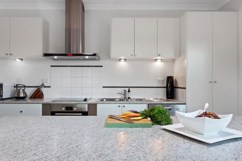 Tolpuddle Villa - Tourism Noosa 2