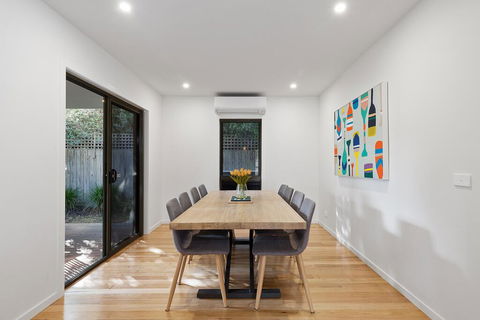TORQUAY Relax And Unwind Beach 300m Table Tennis - Tourism Noosa 1