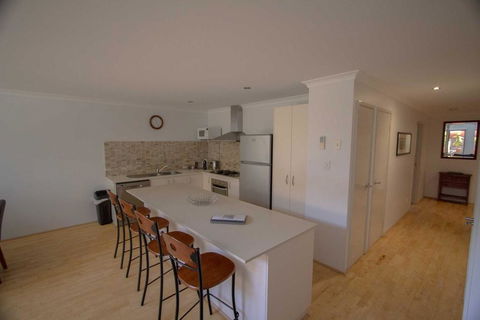 Townhouse 212 - Tourism Noosa 3