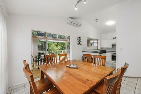 TRANQUIL AT HIBBARD - Tourism Noosa 3