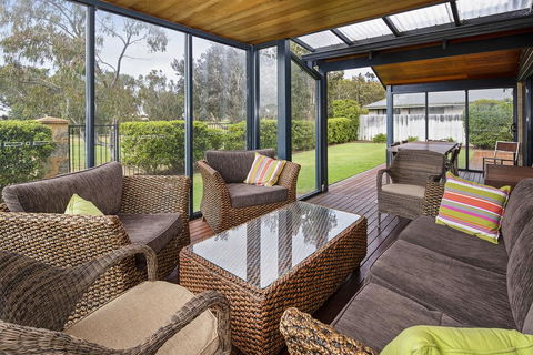 TRANQUILITY AT TROON - Tourism Noosa 3