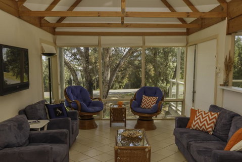 Tranquillity On Riverview - 33 Riverview Drive - Tourism Noosa 3