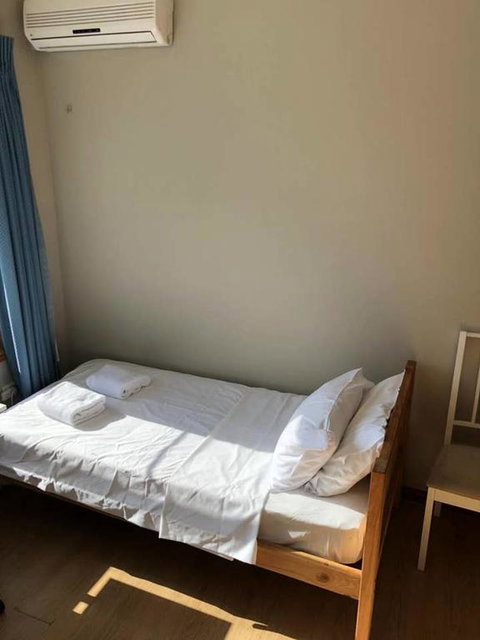 Traveler's Affordable Studio Unit (Beverly Hills) - Tourism Noosa 3