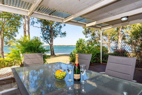 TREAT YOURSELF To Something Special! - Tourism Noosa 0