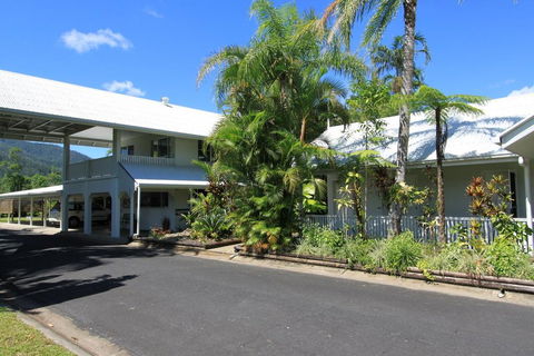 Tully Motel - Tourism Noosa 3