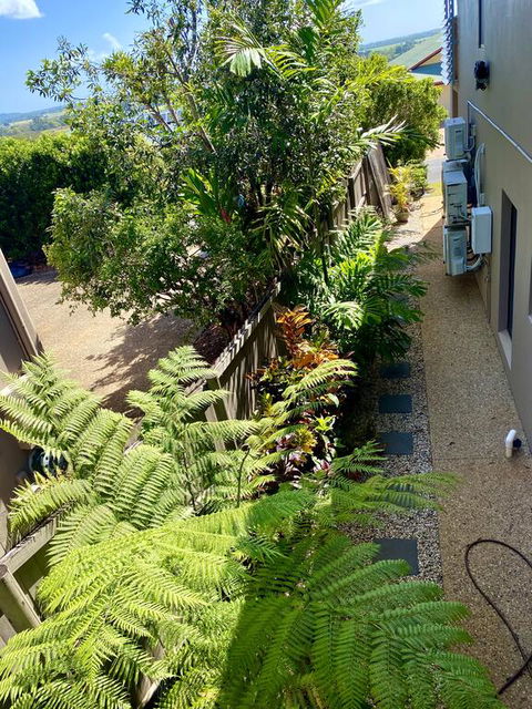 Ultra Modern Private Studio Room - Tourism Noosa 3