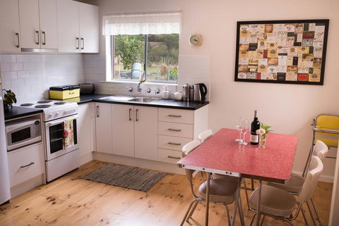 Veritas Cottage - Tourism Noosa 2