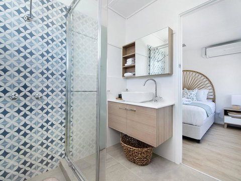 Ventura Beach Motel - 1 Bedroom - Tourism Noosa 3