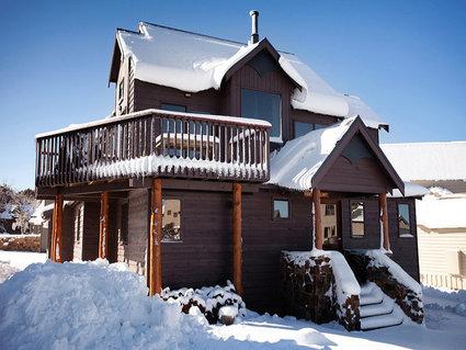 Vertical Limit - Tourism Noosa 0