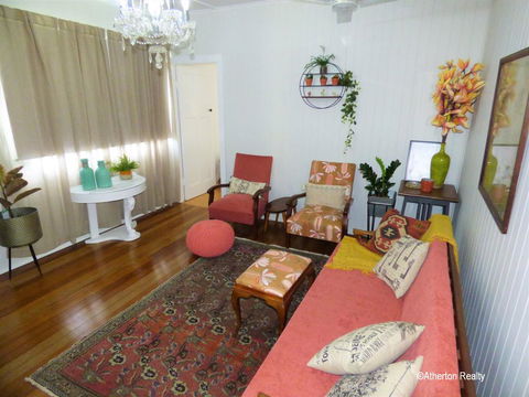 Victoria House - Tourism Noosa 3