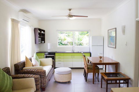 Villa Marine Holiday Apartments Cairns - Tourism Noosa 2