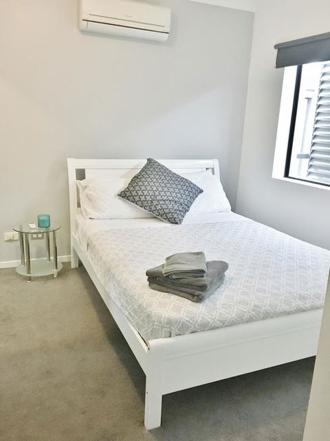 Villa Via Veneto - Tourism Noosa 3