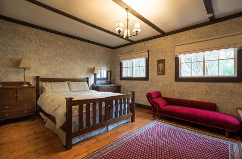 Walhalla Coach House - Tourism Noosa 1