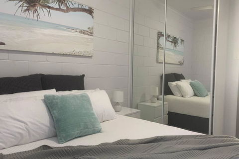 Walk To Lamberts Beach With Wi-fi And Netflix - Tourism Noosa 1