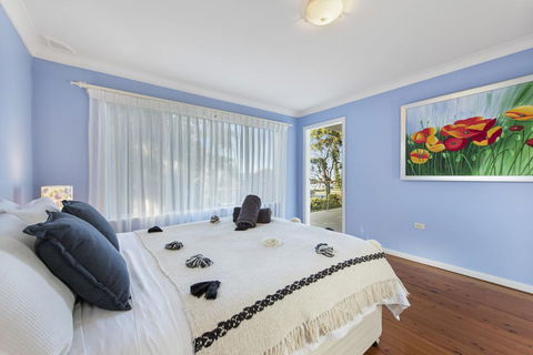 Wallace Street 18 - Linen Included Walk To Beach And Golf Club - Tourism Noosa 1