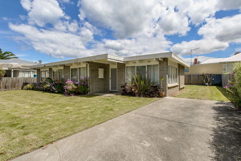 Wander On Bulmer - Tourism Noosa 0