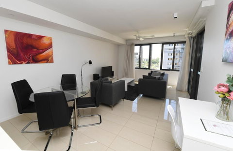 WATERFRONT DARWIN TROPICAL DELIGHT - Tourism Noosa 1