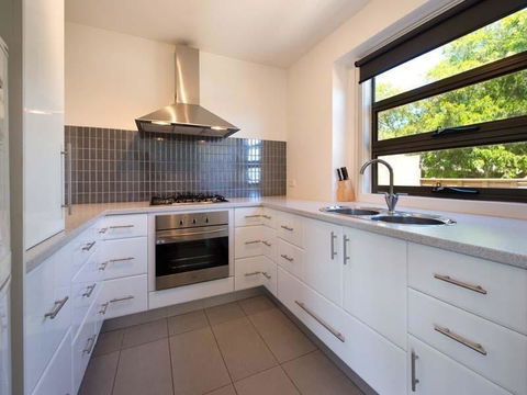 Daydream Cottage - Tourism Noosa 3