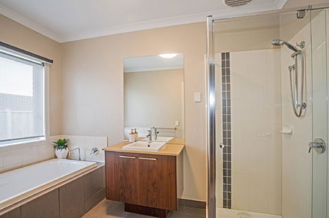 Nautical Rise Torquay - Tourism Noosa 20