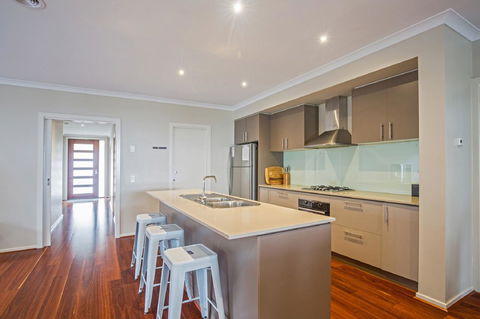 Nautical Rise Torquay - Tourism Noosa 6