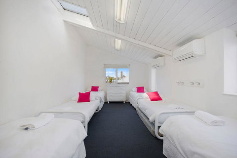 Plummers Mill - Central Townhouse - Tourism Noosa 7