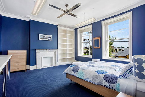 Plummers Mill - Central Townhouse - Tourism Noosa 0