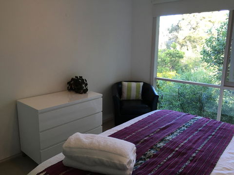 Andrew's On Topaz - Tourism Noosa 14