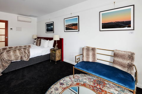 Daylesford Art Motel - Tourism Noosa 16
