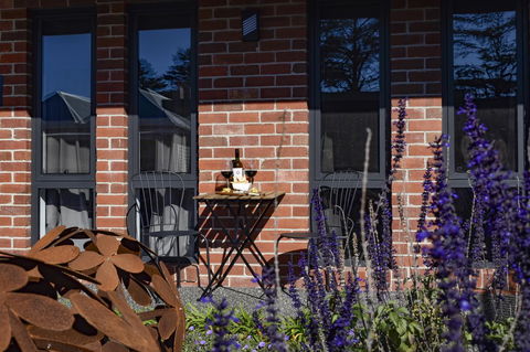 Daylesford Art Motel - Tourism Noosa 21