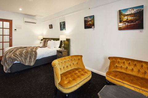 Daylesford Art Motel - Tourism Noosa 13