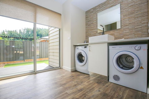 Amber Mist Villa Two - Tourism Noosa 13