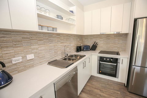 Amber Mist Villa Two - Tourism Noosa 16