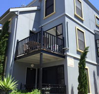At the beach apartments - Tourism Noosa