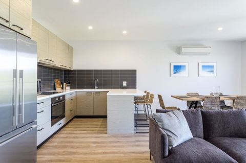 Blairgowrie Apartment 2 - On The Beach - Tourism Noosa 3