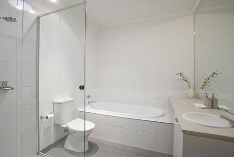 Torquay Golf Retreats - Pool, Beach, Tennis, Golf - Tourism Noosa 5