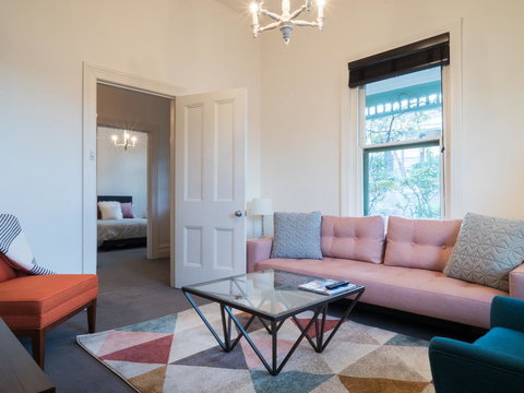 LittleStay Airlie - 2 Bedroom House - Tourism Noosa 10