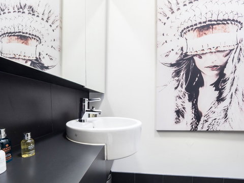 LittleStay Airlie - 2 Bedroom House - Tourism Noosa 34