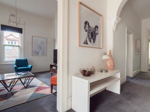 LittleStay Airlie - 2 Bedroom House - Tourism Noosa 3