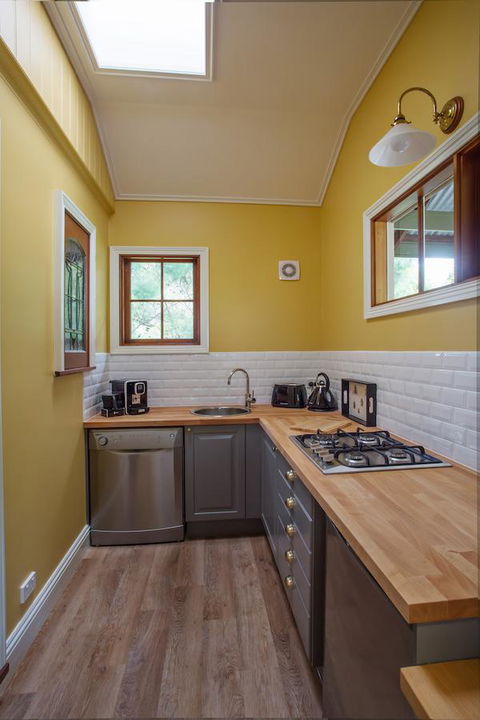 Oak Tree Lodge - Tourism Noosa 26